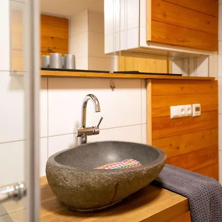 Apartman Alpen-hostel - Talstation Mit Motorradvermietung