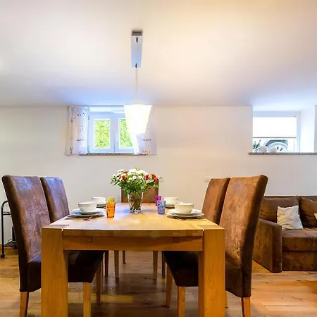 Apartman Alpen-hostel - Talstation Mit Motorradvermietung