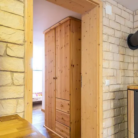 Alpen-hostel - Talstation Mit Motorradvermietung Apartman