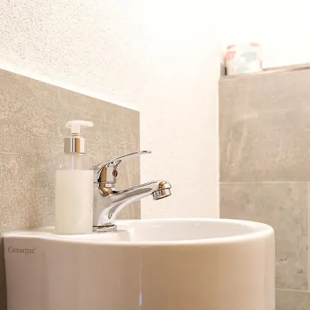 Alpen-hostel - Talstation Mit Motorradvermietung Apartman Memmingen