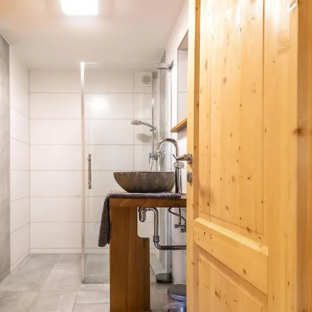 Alpen-hostel - Talstation Mit Motorradvermietung Memmingen