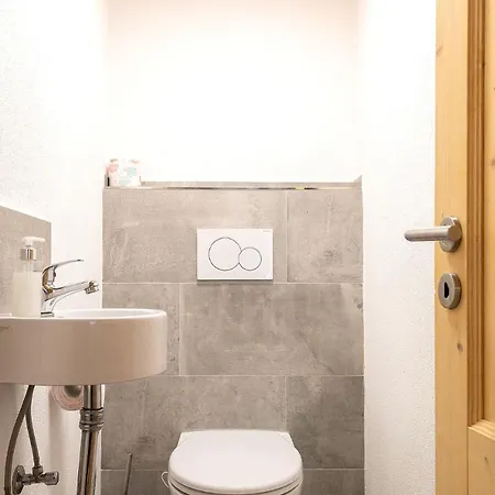 Alpen-hostel - Talstation Mit Motorradvermietung Daire