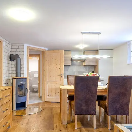 Apartment Alpen-hostel - Talstation Mit Motorradvermietung *