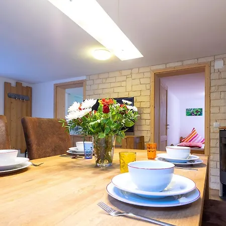 Daire Alpen-hostel - Talstation Mit Motorradvermietung