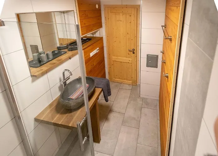 Alpen-hostel - Talstation Mit Motorradvermietung Apartamento Memmingen